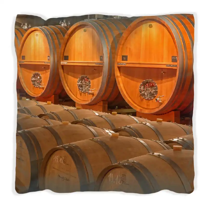 Heißes Angebot Kissen Weinkeller mit alten Holzfässern 40 x 40 cm, weiß