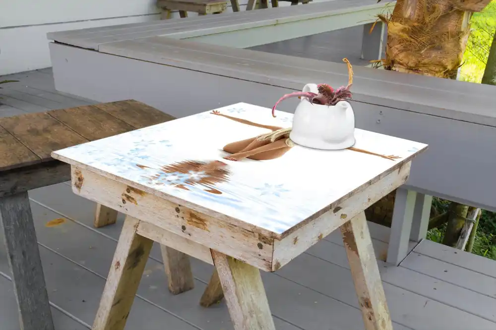 Super-Preis Selbstklebende Möbelfolie Akt-Erotik im Winter - Nackte Frau mit Schneeflocken 50 x 50 cm