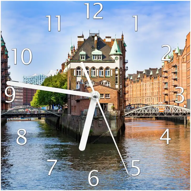 Beliebt Wanduhr aus Glas Historisches Kontorhaus im Kanal mit schwarzen Zeigern, 30 x 30 cm