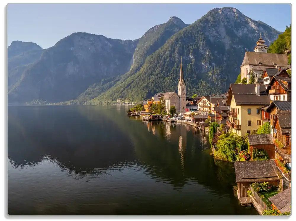Glasunterlage Malerisches Dorf an Bergsee 30 x 40 cm Saisonangebot