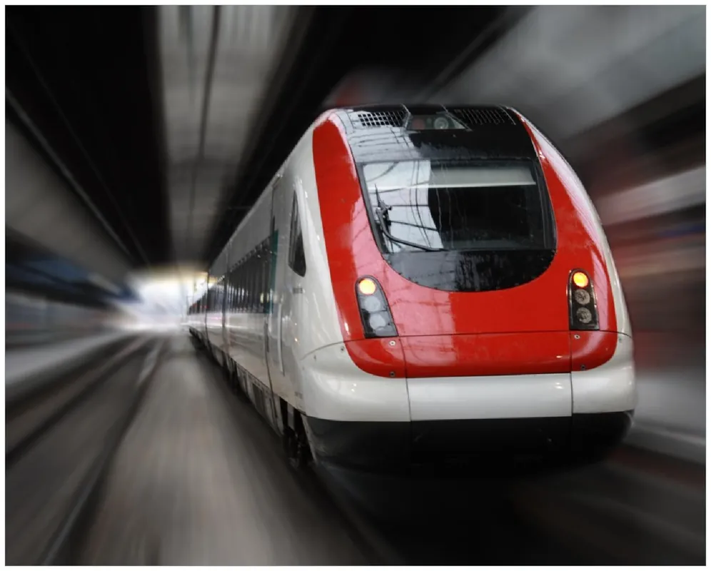 Meistverkauft Poster Fahrender Zug von vorn in rot- Perspektive von vorn 80 x 200 cm