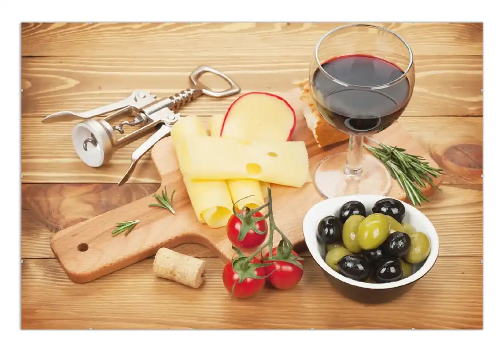 Neue Kollektion Poster Genuss am Abend - Rotwein, Käseplatte, Oliven und Tomaten 70 x 100 cm, mit schwarzem Aluminiumrahmen